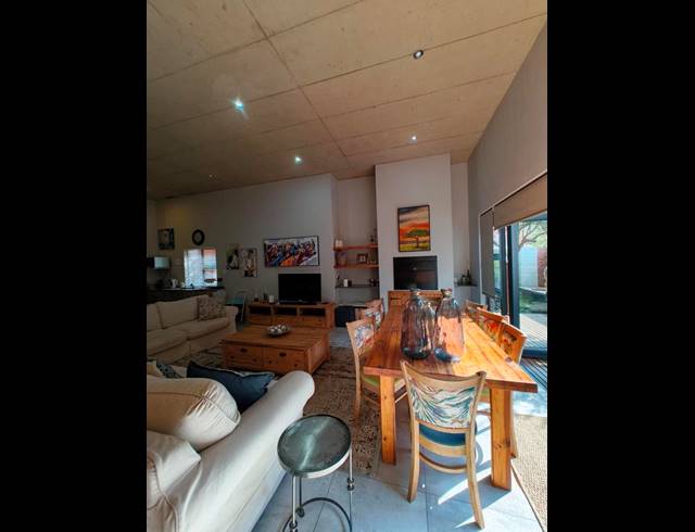 3 BEDROOM APARTMENT FOR SALE IN MENLO PARK